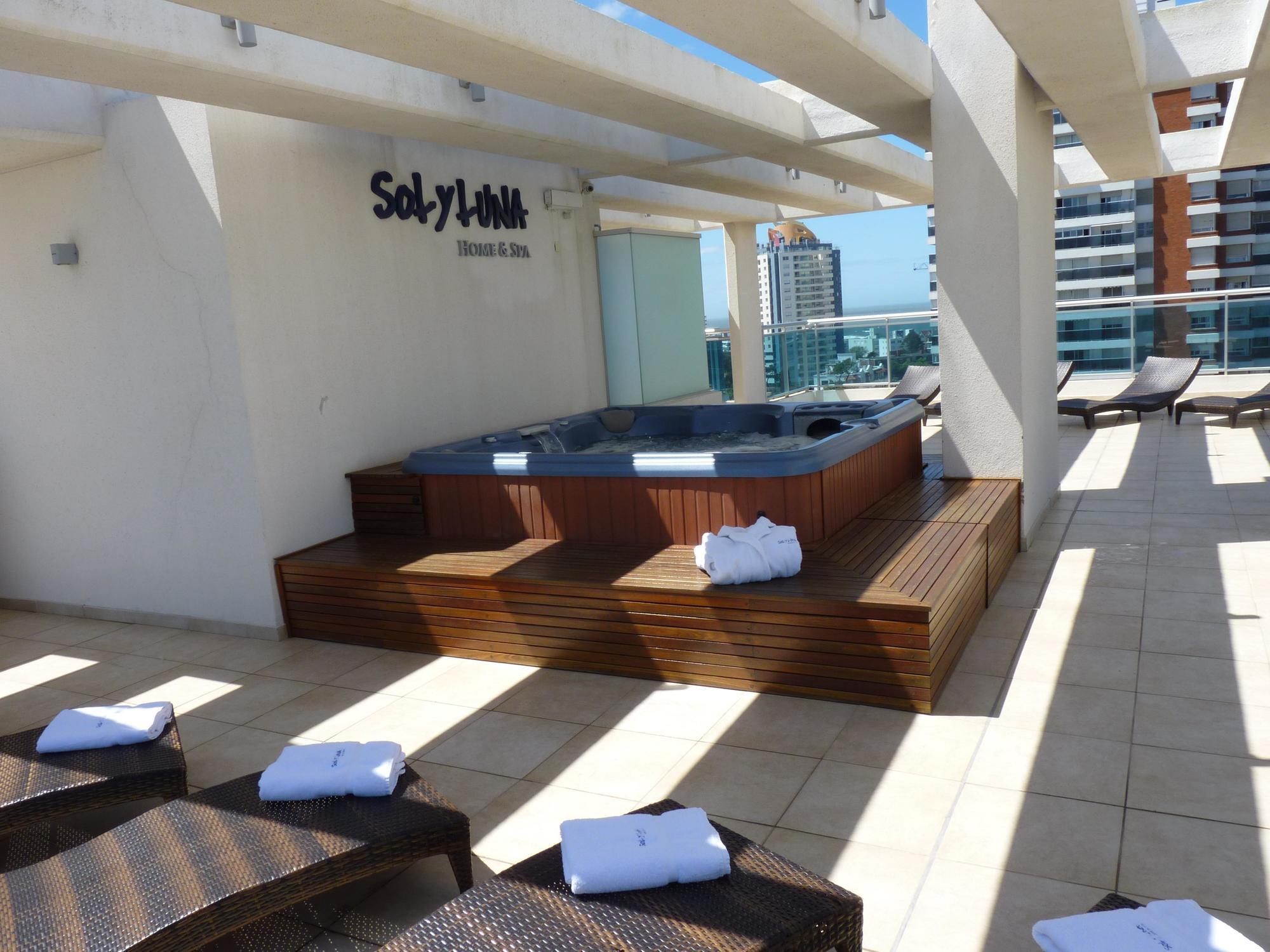 Sol Y Luna Home & Spa بونتا دل استي المظهر الخارجي الصورة
